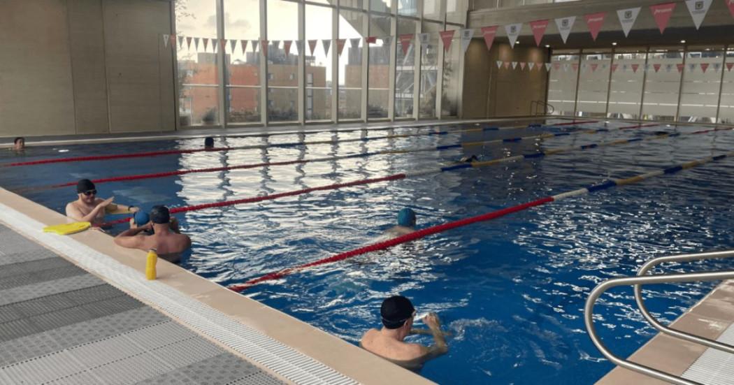 Piscinas Centro Felicidad Chapinero Bogota prácticas libres natación