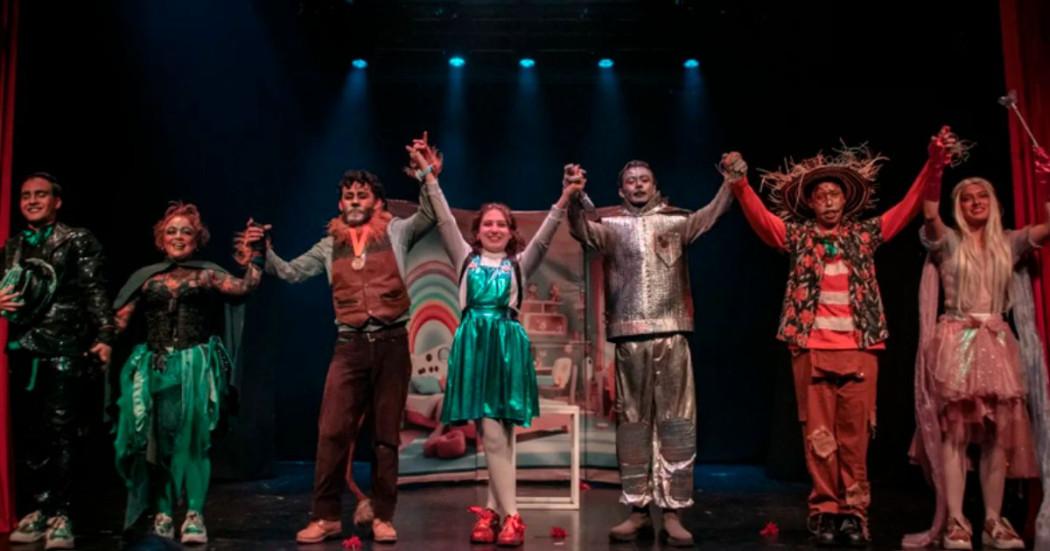 Asiste con amigos y familia al musical Mago de Oz