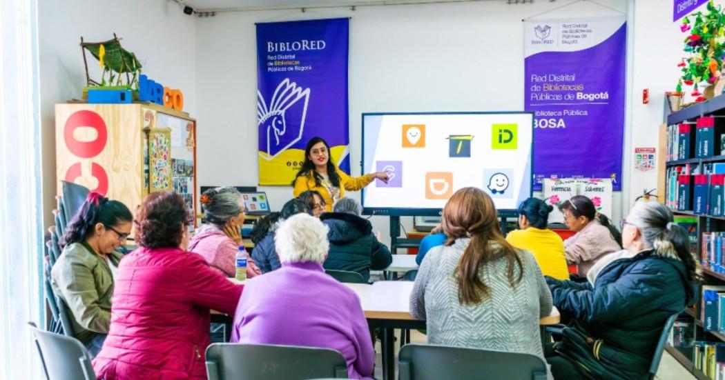 Imagen de usuarios de la Biblioteca Pública Bosa 