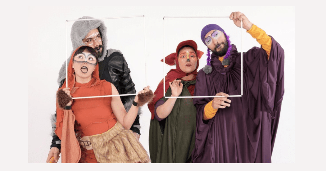 Imagen de artistas de la obra vestidos con trajes de animales 