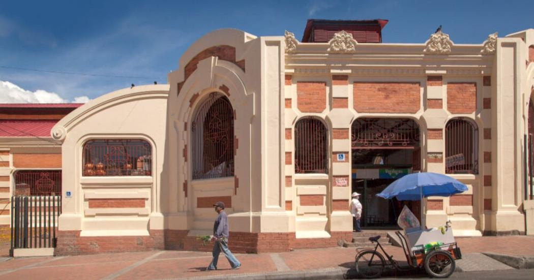 Panorámica Plaza de Mercado de Las Cruces.