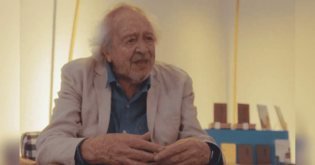 Imagen de Miguel Torres escritor de obra ¨La Sirmpreviva¨