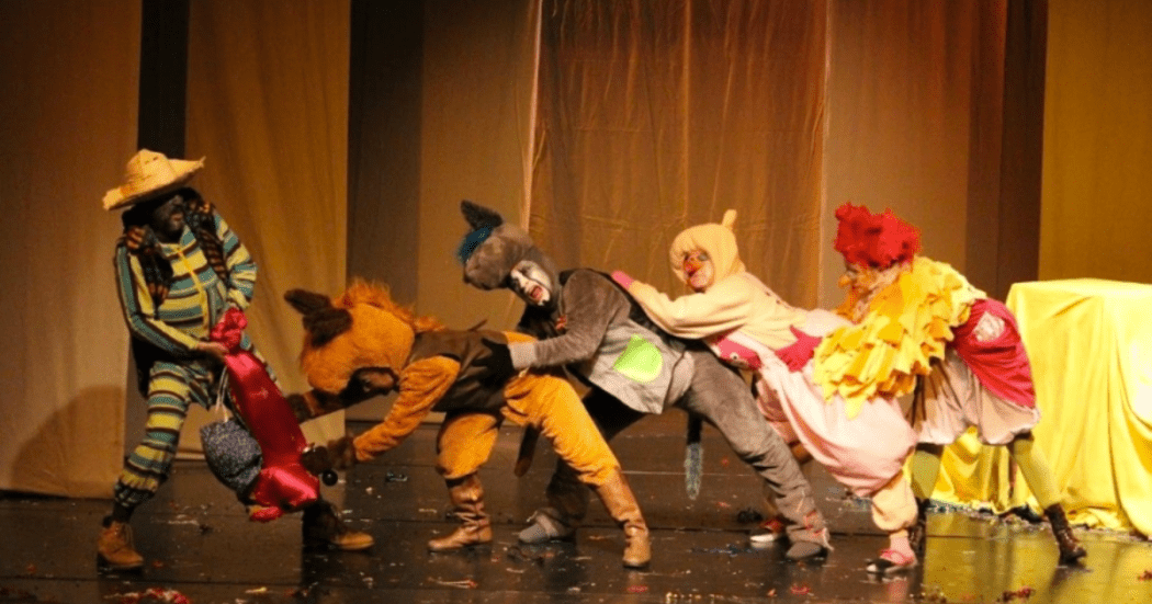 Imagen de la puesta en escena de la obra Burrito: un cobarde valiente