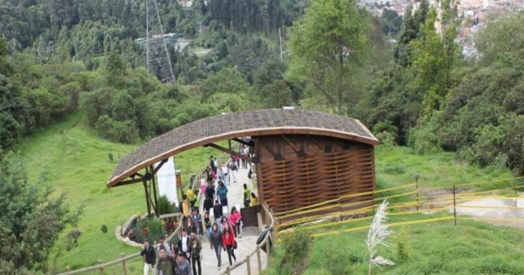 Sendero de Monserrate de Bogotá domingo 11 de enero de 2026