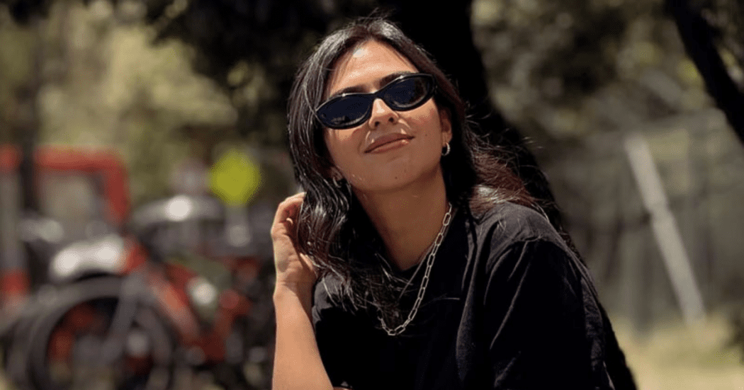 Imagen de la conductora Jessica Bohórquez de la nueva temporada de Cicloviva de Canal Capital.