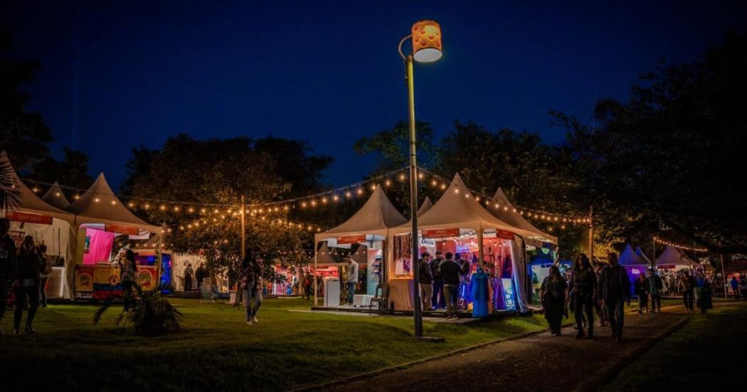 Foto de emprendimientos de 'Hecho en Bogotá' en el Festival Estéreo Picnic en el parque Simón Bolívar.