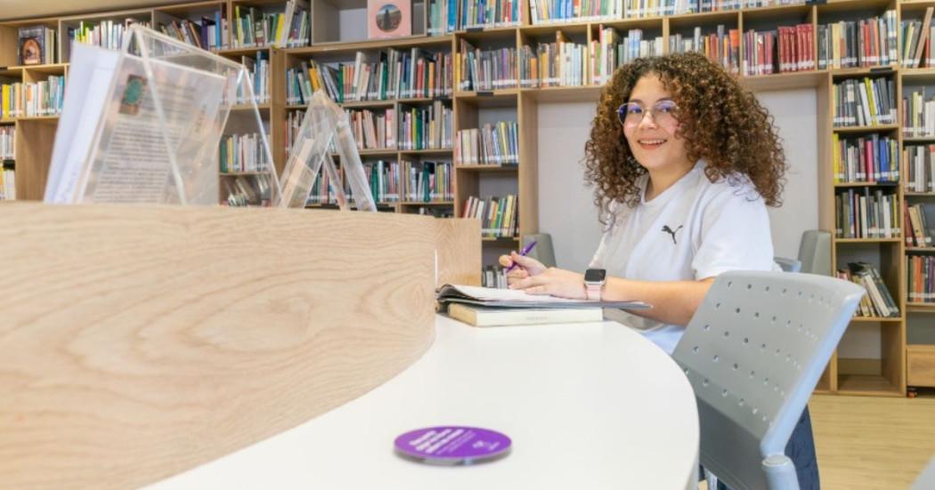Imagen de Usuaria de la Biblioteca Pública El Mirador