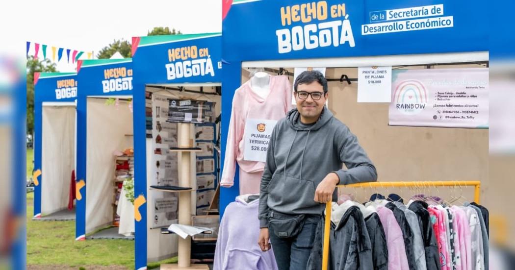 Foto de un emprendedor bogotano en una de las ferias de 'Hecho en Bogotá'