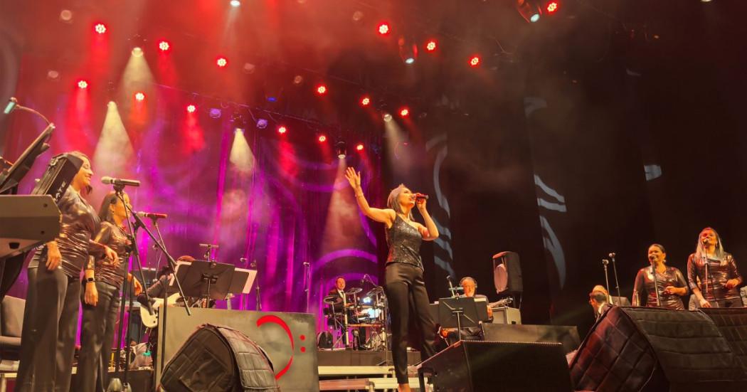 Imagen de artistas femeninas de 'Clásicas del amor' en concierto