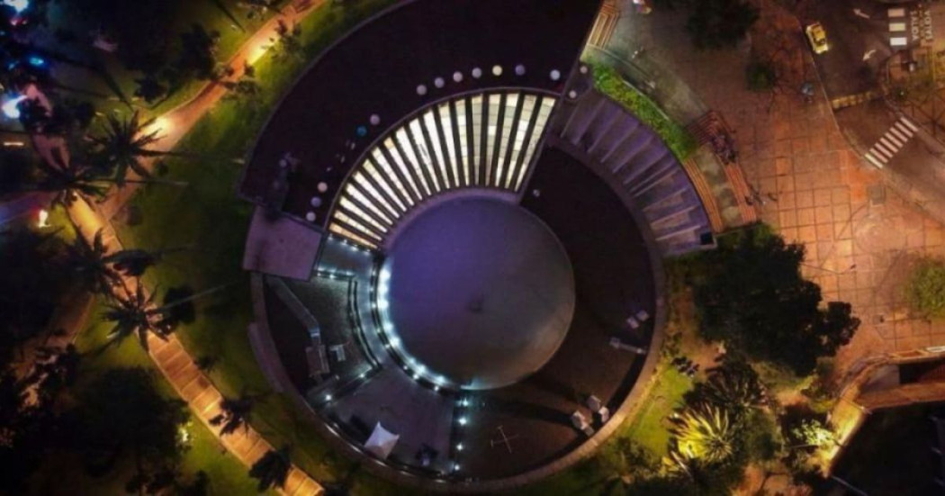 Imagen del exterior del Planetario de Bogotá