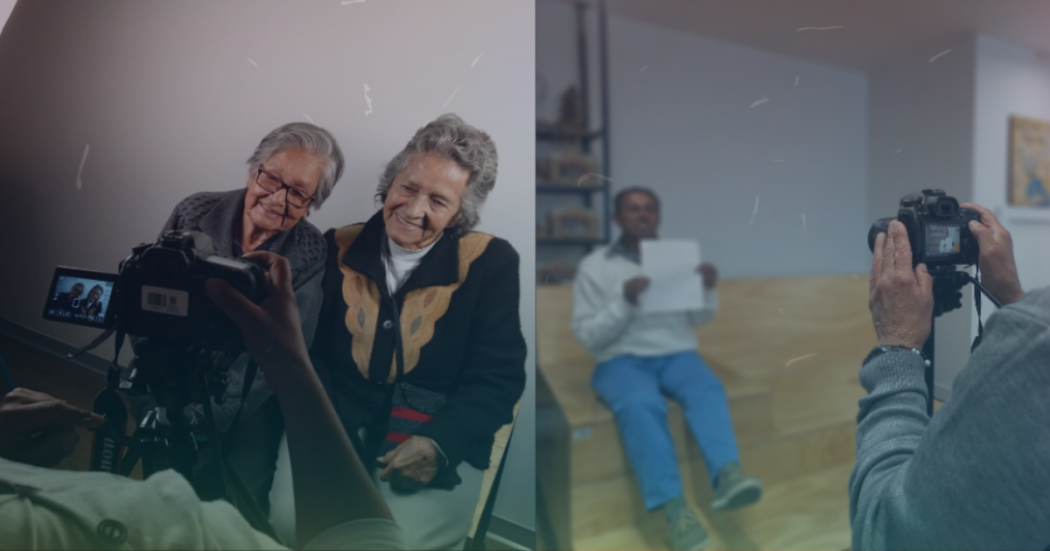 Imagen de adultos mayores en taller de fotografía