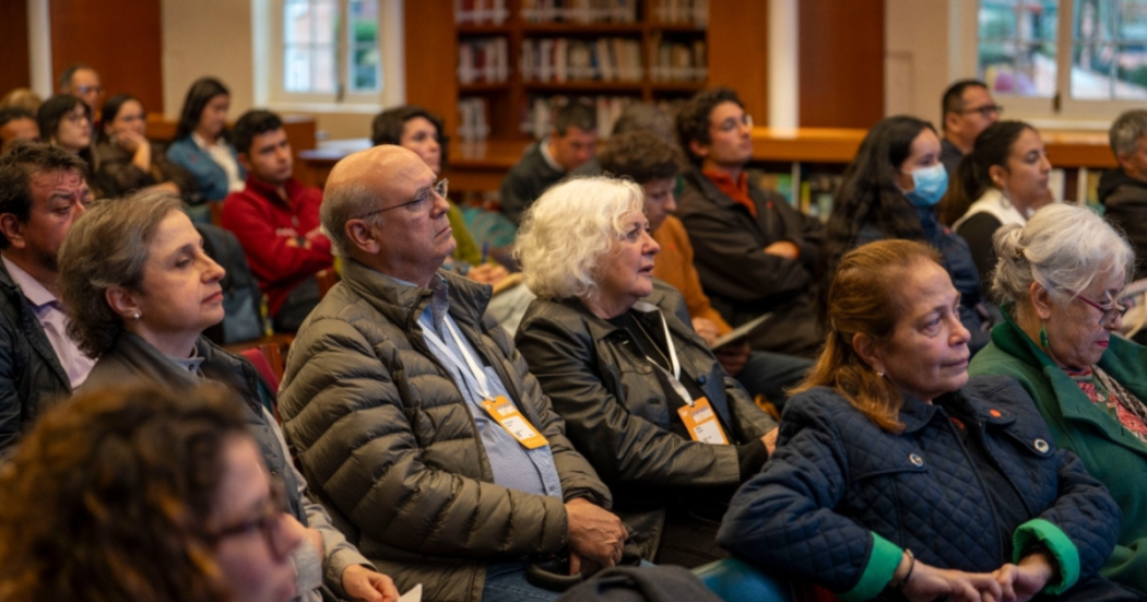 Imagen de personas durante charlas Festival Gabo 2025