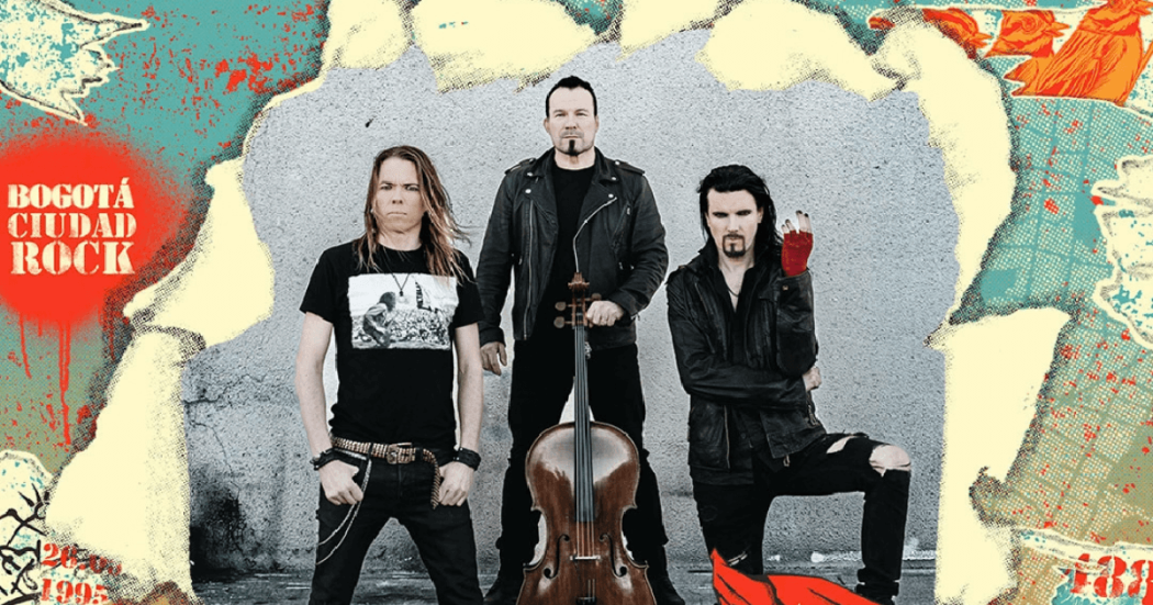 Imagen de 3 hombres integrantes de Apocalyptica, vestidos de negro con un violín. 