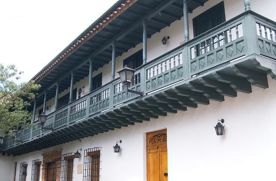 Los balcones de La Candelaria, testigos mudos de la historia capitalin |  