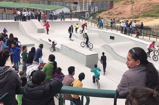En funcionamiento zona skate del parque Arabia en Ciudad Bolívar