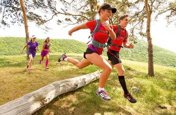 Personas en carrera Trail Running - Foto: blog.intersport.es 