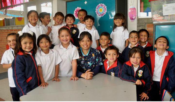 Dos mil nuevos maestros llegan a colegios oficiales de Bogotá