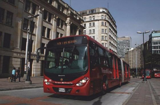 Transmilenio por la AV Jiménez