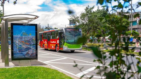 Eucol con la campaña de “Aquí sí pasa” en una vía de Bogotá 