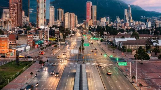 Foto panorámica de Bogotá y al fondo los Cerros Orientales.
