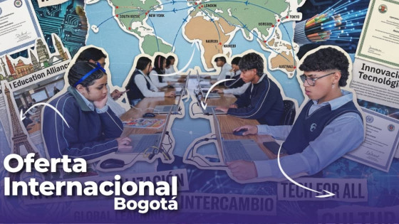 Foto de un grupo de estudiantes en un aula de un colegio en Bogotá.