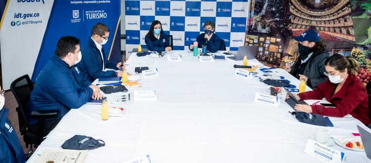 Personas prestadores de servicios turísticos