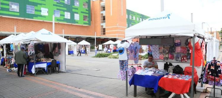Vuelve la feria 'Mujeres de Luz' con 80 cupos para vendedores informales