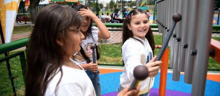 Niñas jugando