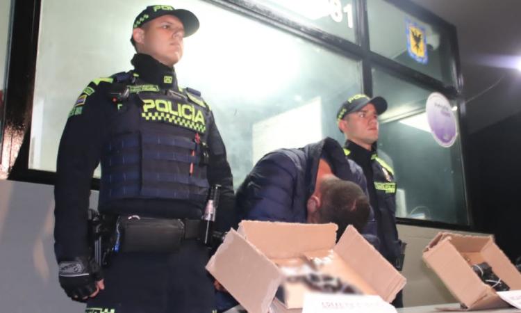 Policía frustró hurto de camioneta y capturó a presunto delincuente