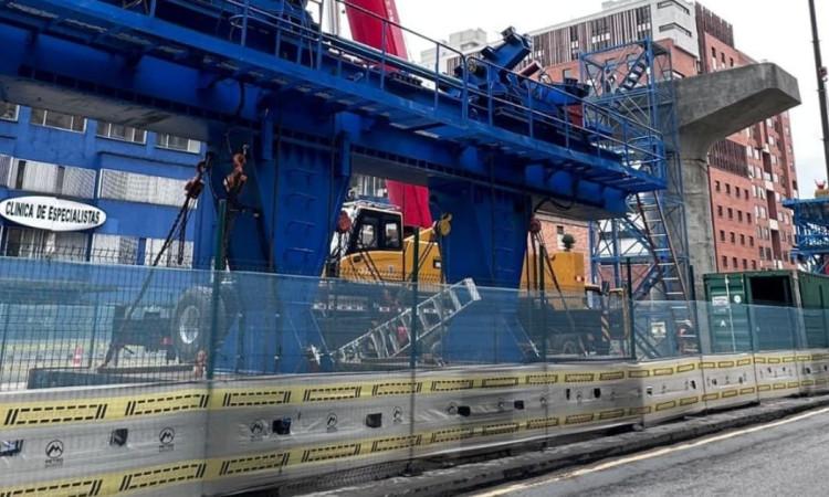 Foto de obras y cierre de calle 32 con avenida Caracas.