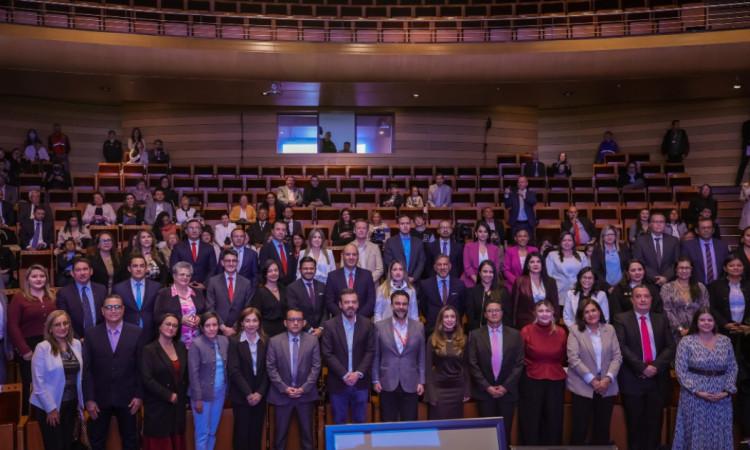 Imagen que muestra a las y los nuevos Jefes de Control Interno