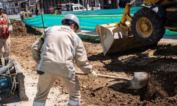 Foto de un trabajador de la UMV en un frente de obra en Bogotá
