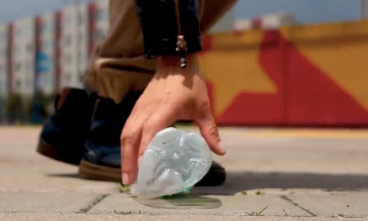 Bogotá sanciona con $ 933.816 por botar basuras en espacio público 2026