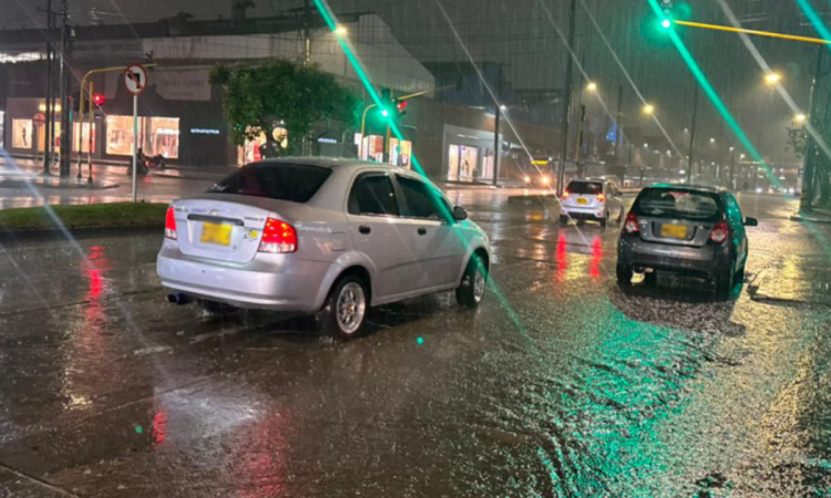 Imagen del torrencial aguacero que se presentó 
