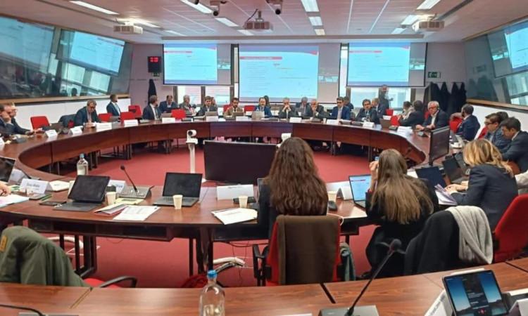 Foto de reunión de la Línea 2 del Metro 