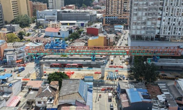 Foto de un frente de obra del Metro de Bogotá 