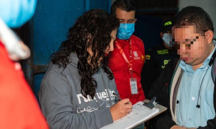 Foto de los operativos de vigilancia y control a establecimientos que operan como curtiembres al sur de Bogotá.