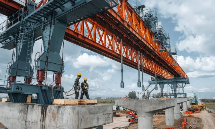 Foto de un frente de obra del Metro de Bogotá
