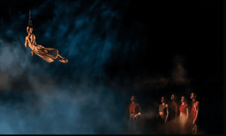 Imagen de una puesta en escena de circo.