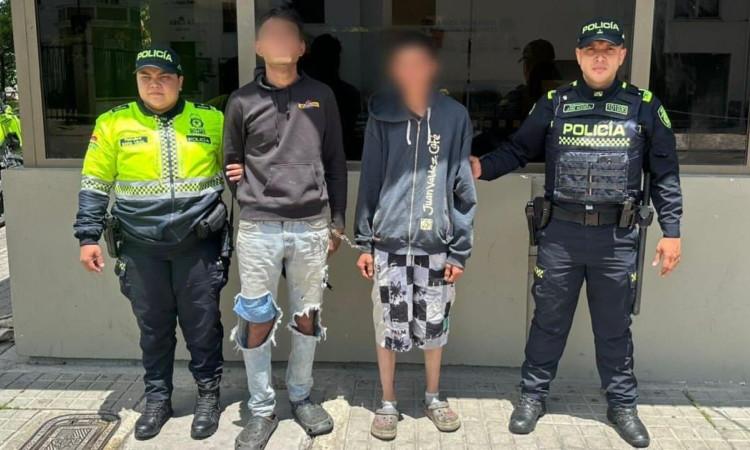 Foto de dos capturados