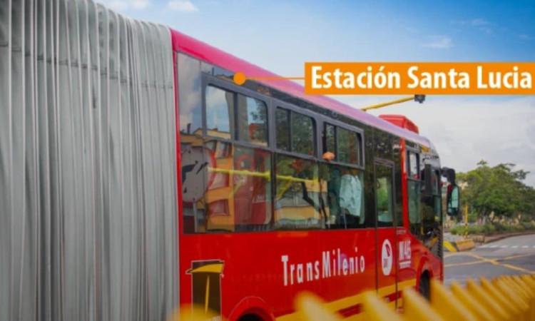 Foto de un bus de TransMilenio