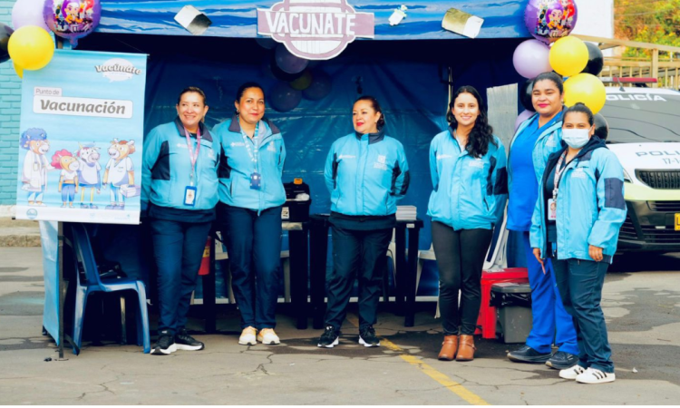 Foto de funcionarios del sector Salud de Bogotá.