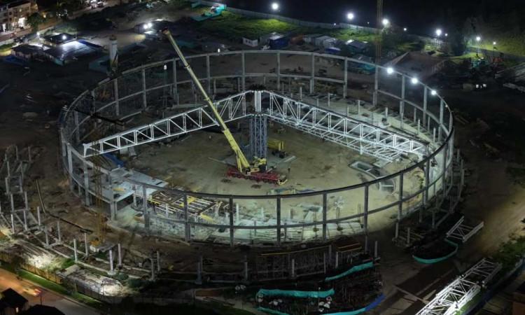 Foto panorámica de la estructura metálica en Velódromo de Gibraltar 