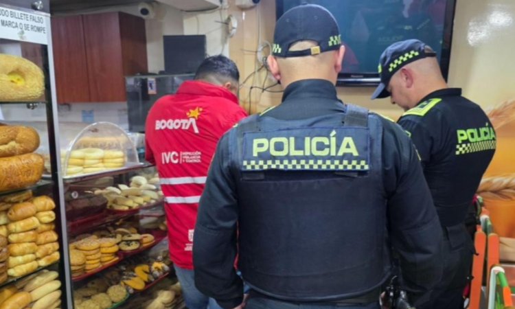 Imagen del operativo en una de las panaderías