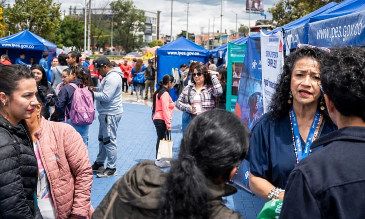 Foto de la feria Corazón del IPES en Bogotá.