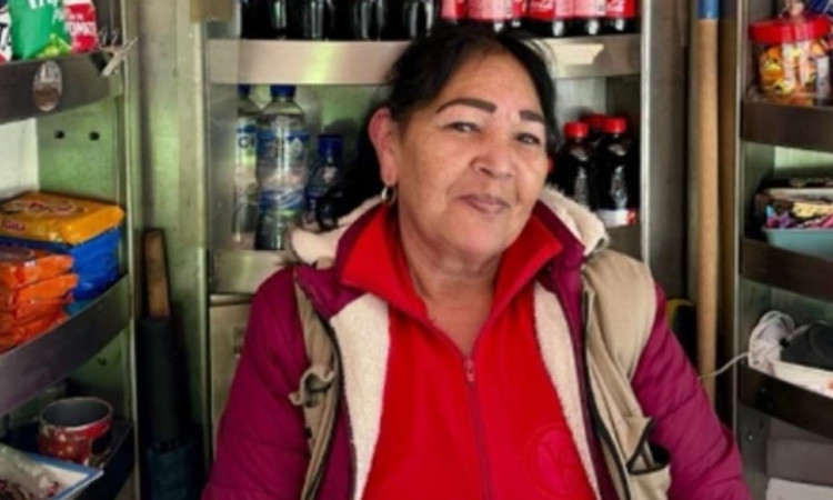 Foto de Bertha Revelo beneficiaria de los quioscos del IPES en Bogotá.
