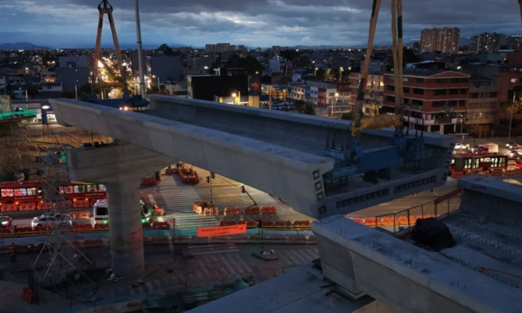 Foto de la instalación vano 511 del Metro de Bogotá en la avenida NQS con calle Octava sur.