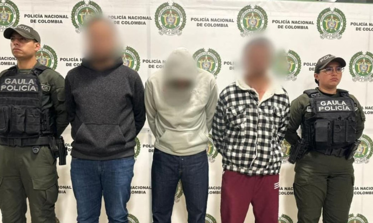 Tres capturados por extorsión