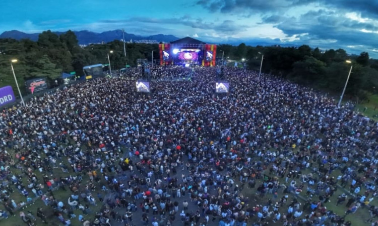 Imagen panorámica del conciertazo del Festival de Verano 