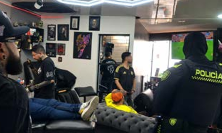 Foto de funcionarios del Distrito en operativo de seguridad